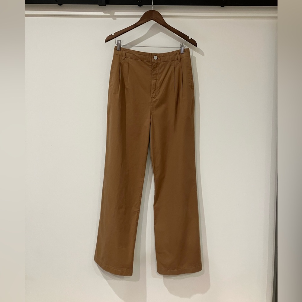 Women’s brown pleated wide leg chino